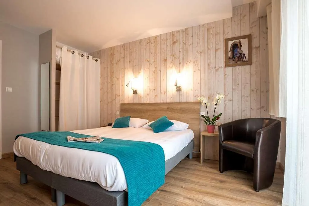 Brit Hotel Des Halles Concarneau