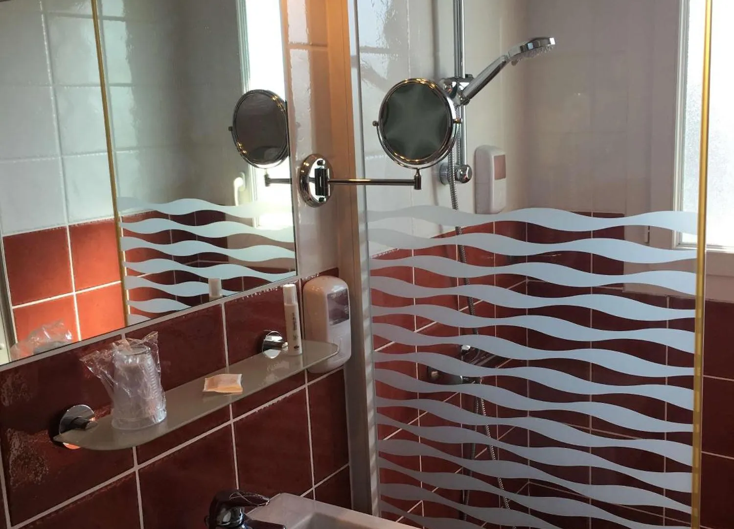 Brit Hotel Des Halles Concarneau France