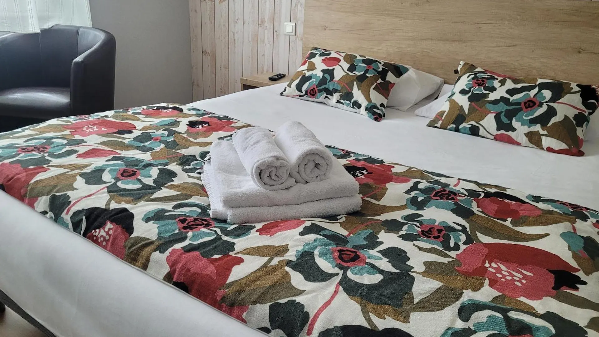 Brit Hotel Des Halles Concarneau