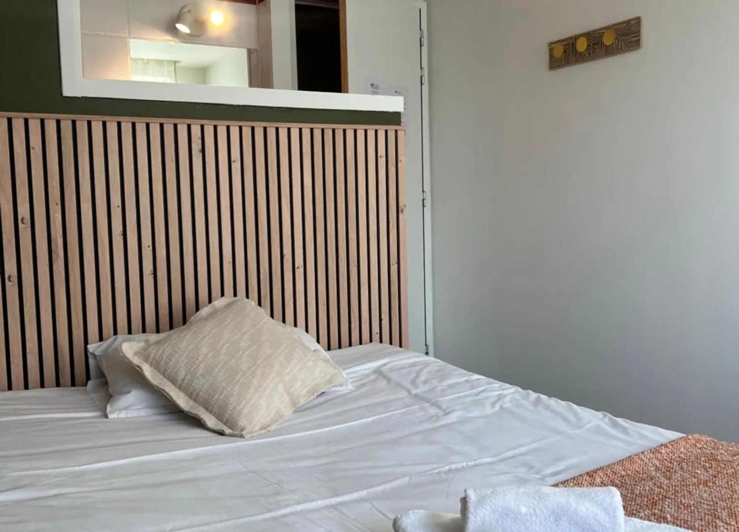 ***  Brit Hotel Des Halles Concarneau France