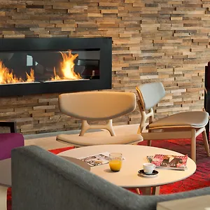 https://nomad-paris-roissy-cdg.fr-paris.fr