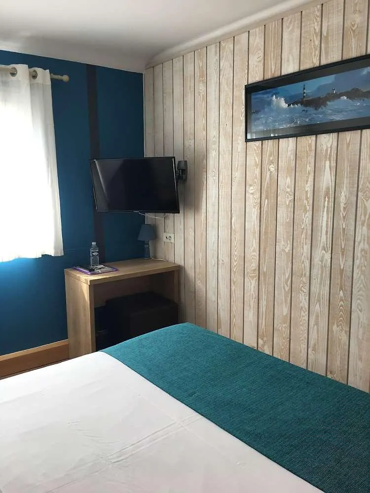 Brit Hotel Des Halles Concarneau