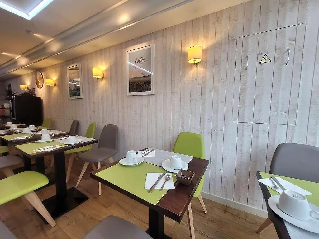 Brit Hotel Des Halles Concarneau
