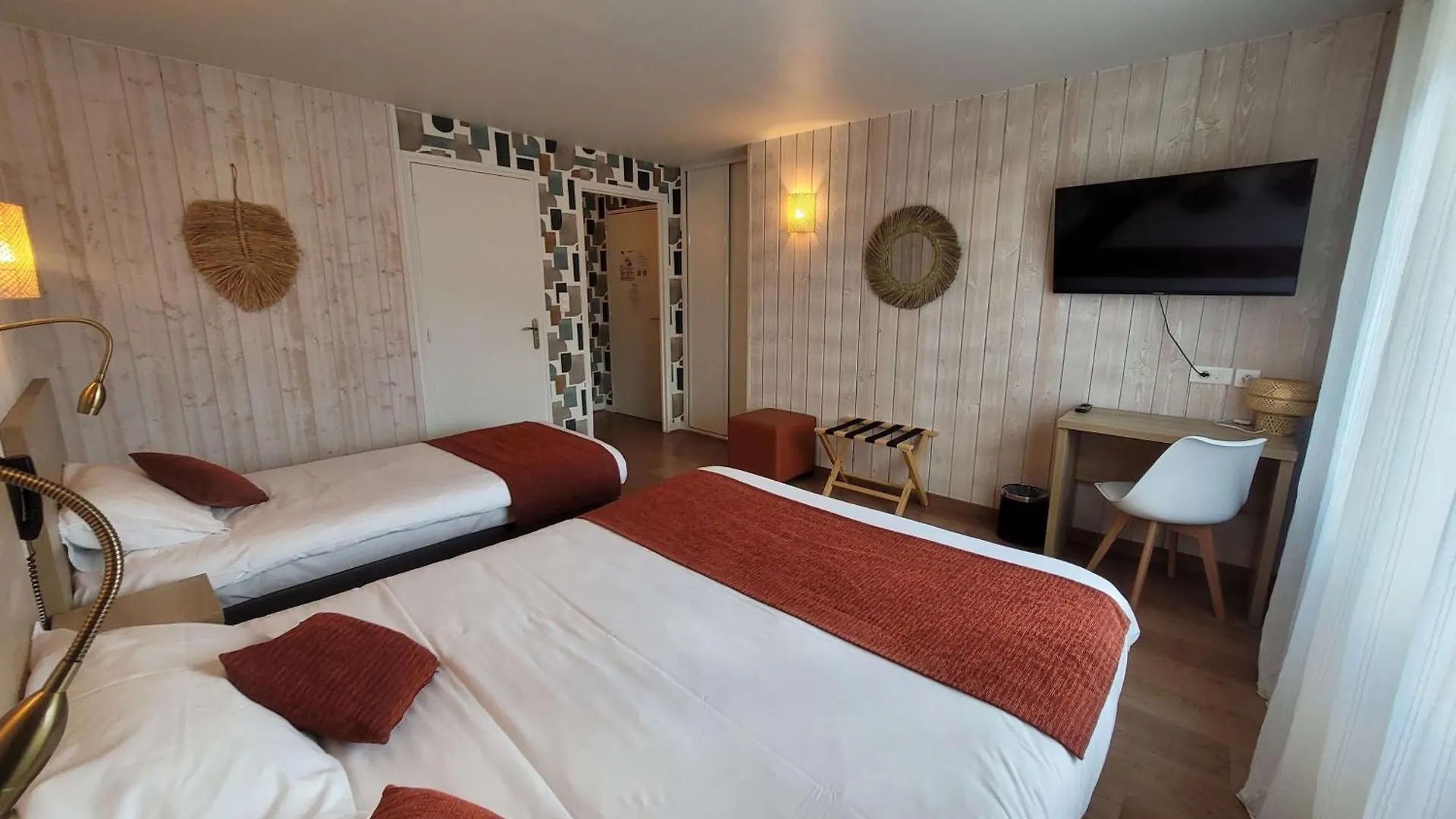 Brit Hotel Des Halles Concarneau 3*,  Francia