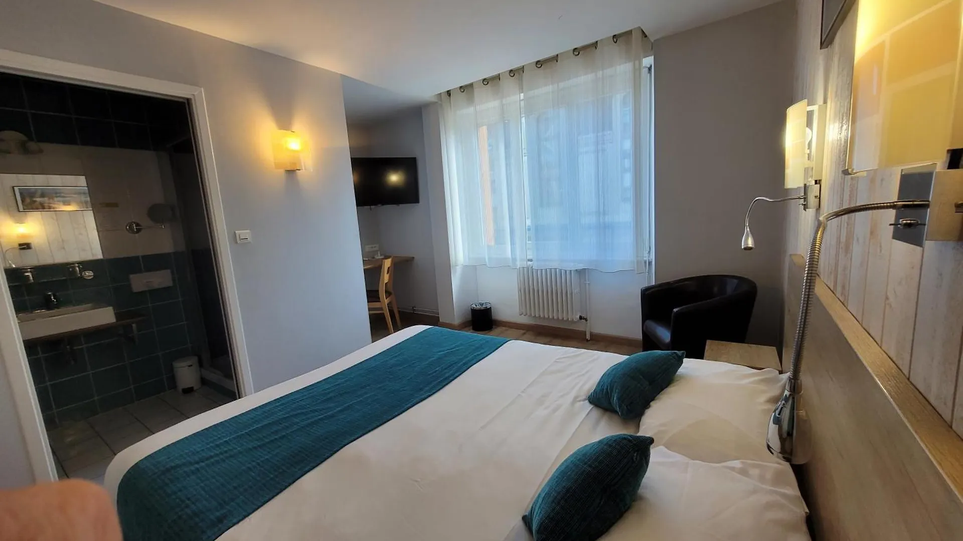 Brit Hotel Des Halles Concarneau