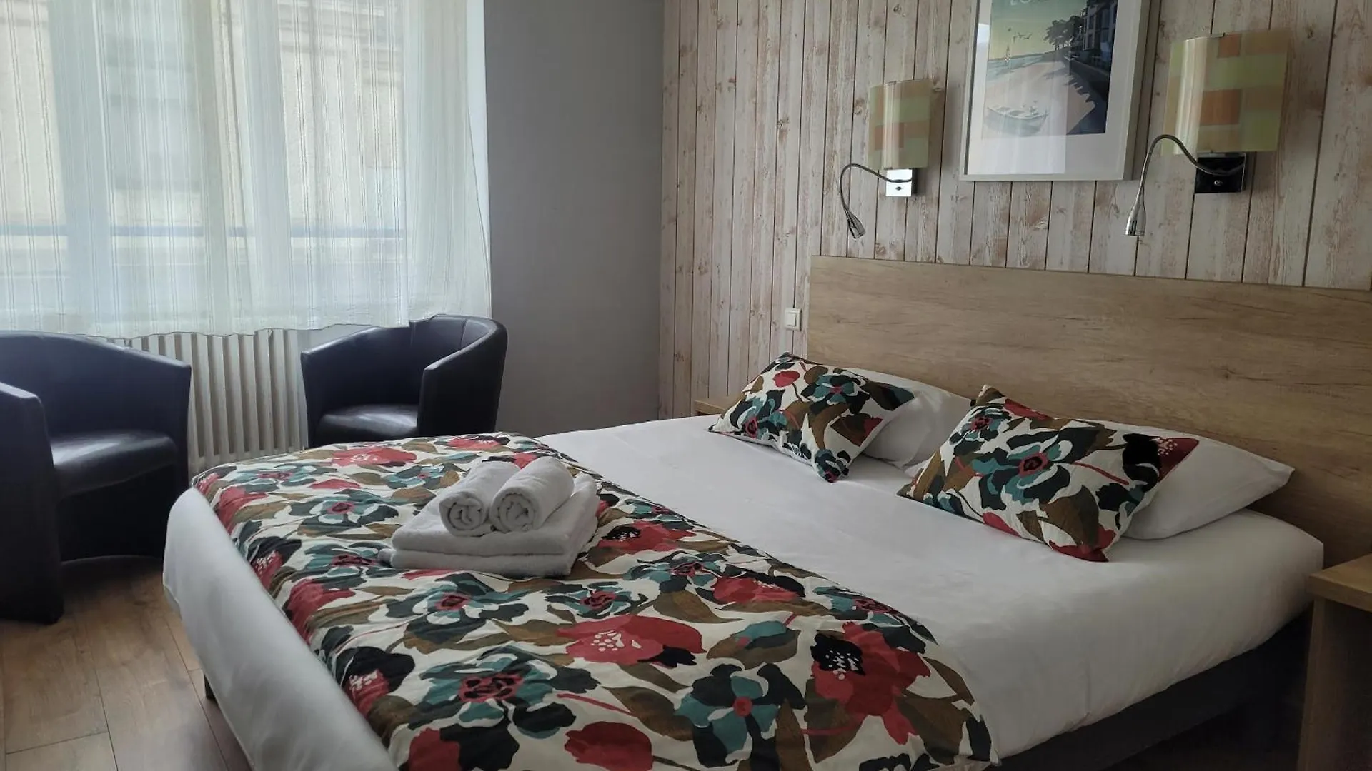 Brit Hotel Des Halles Concarneau