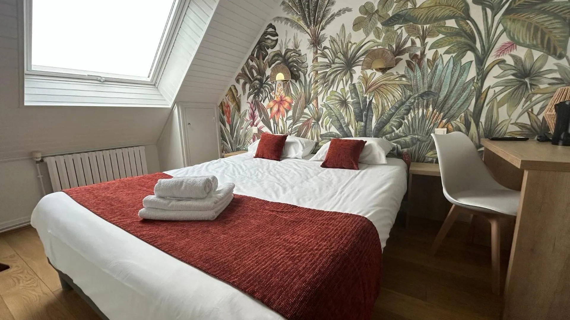 Brit Hotel Des Halles Concarneau 3*,  Francia