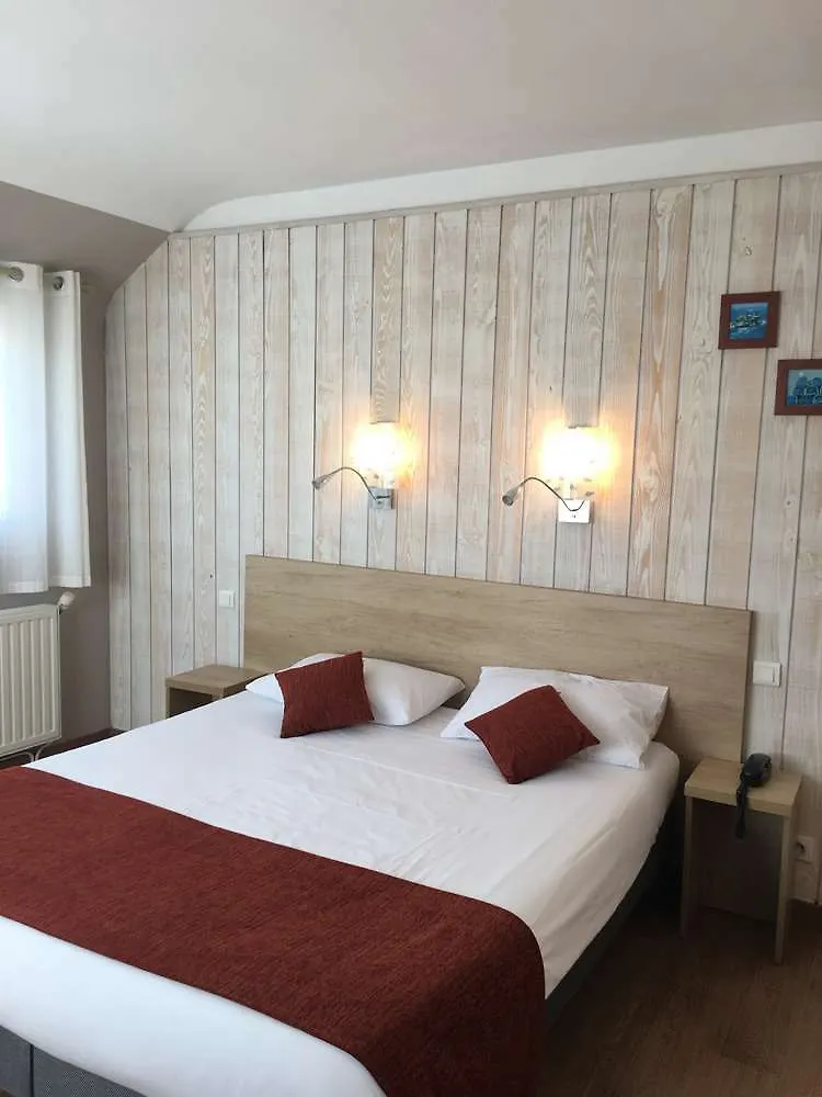 Brit Hotel Des Halles Concarneau